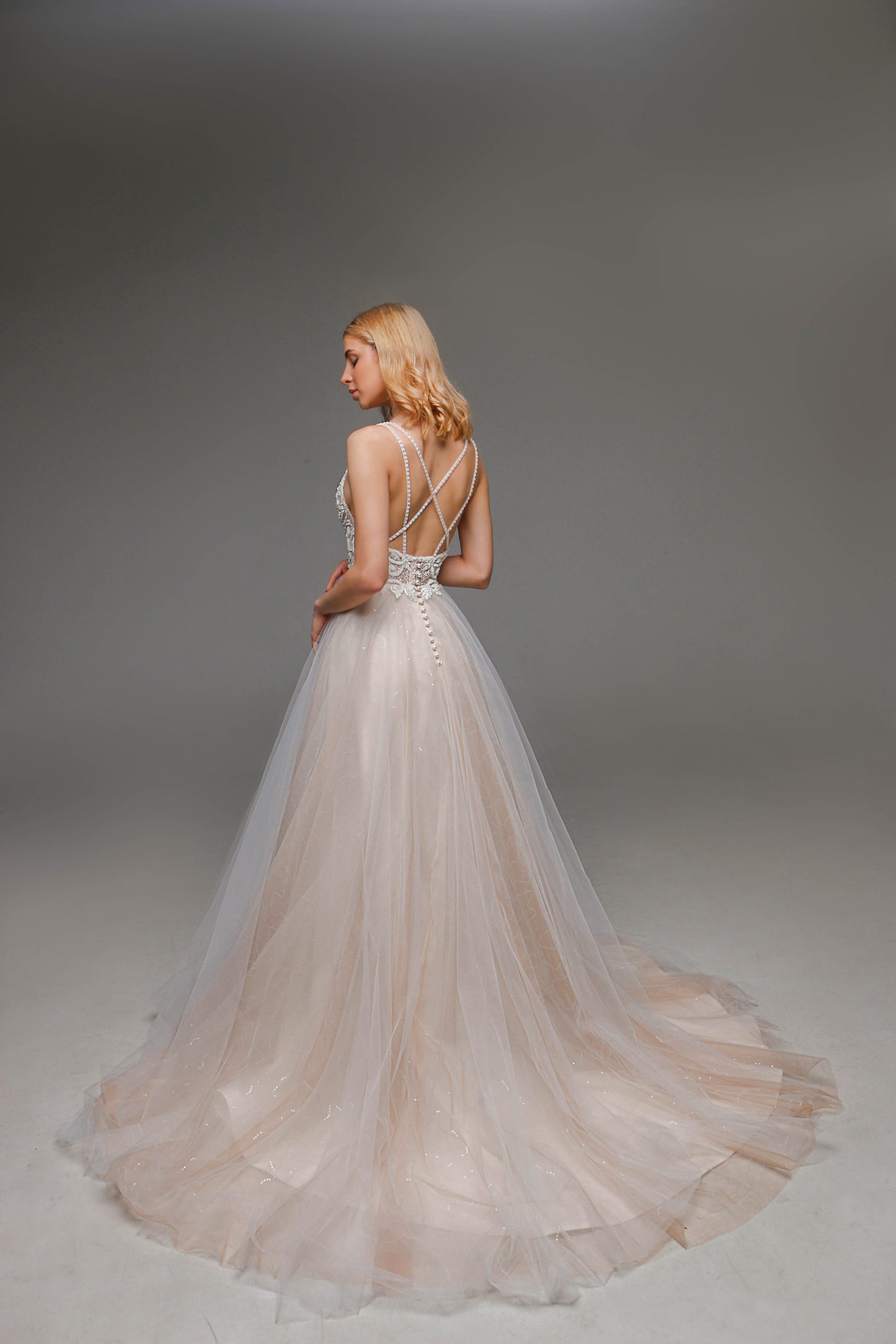 V0104, Bohemian Wedding Dress, Open Back Wedding Dressress