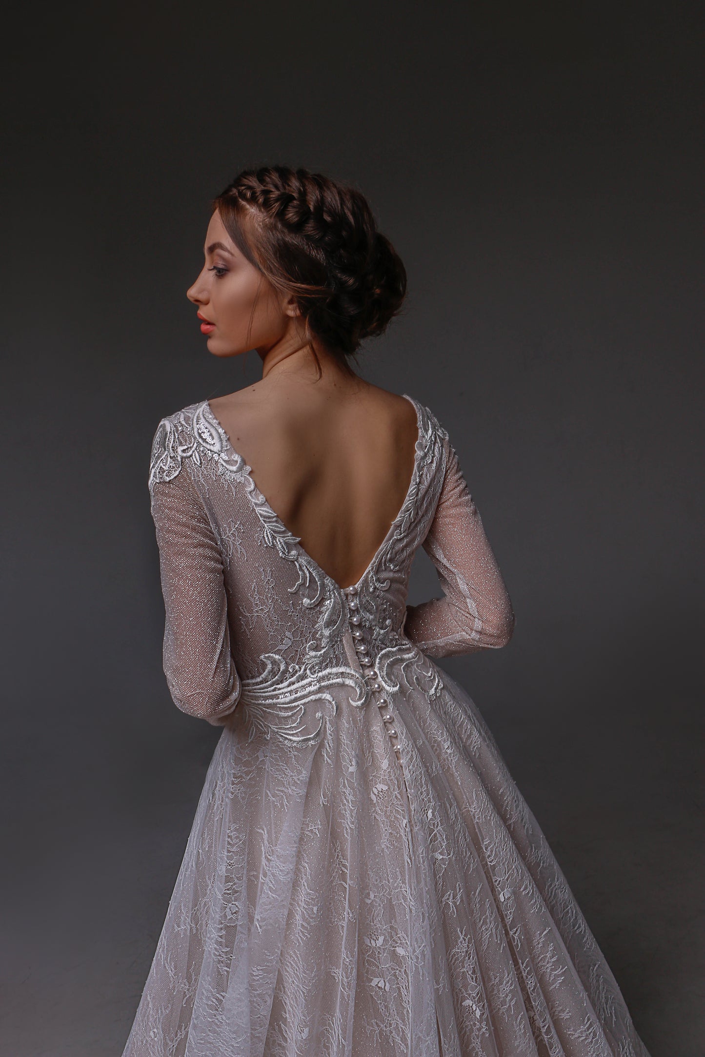 V0126,Open Back Wedding Dress,Long Sleeve Wedding Dress